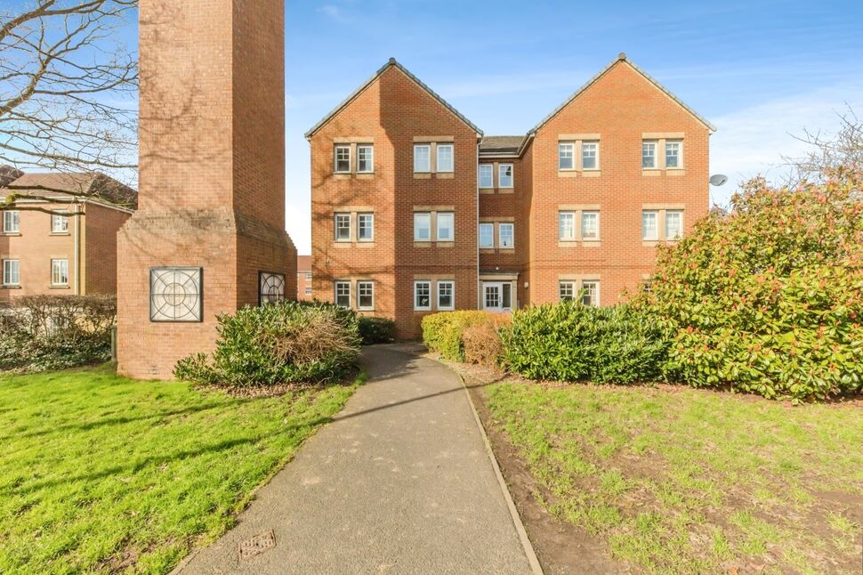 Main image of 2 bedroom  Flat for sale, Leek New Road, Stoke-on-Trent, Staffordshire, ST2