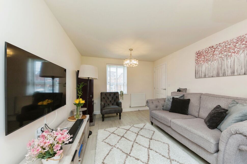 4 bedroom Detached House for sale, Larch Place, Somerford, CW12 £375,000