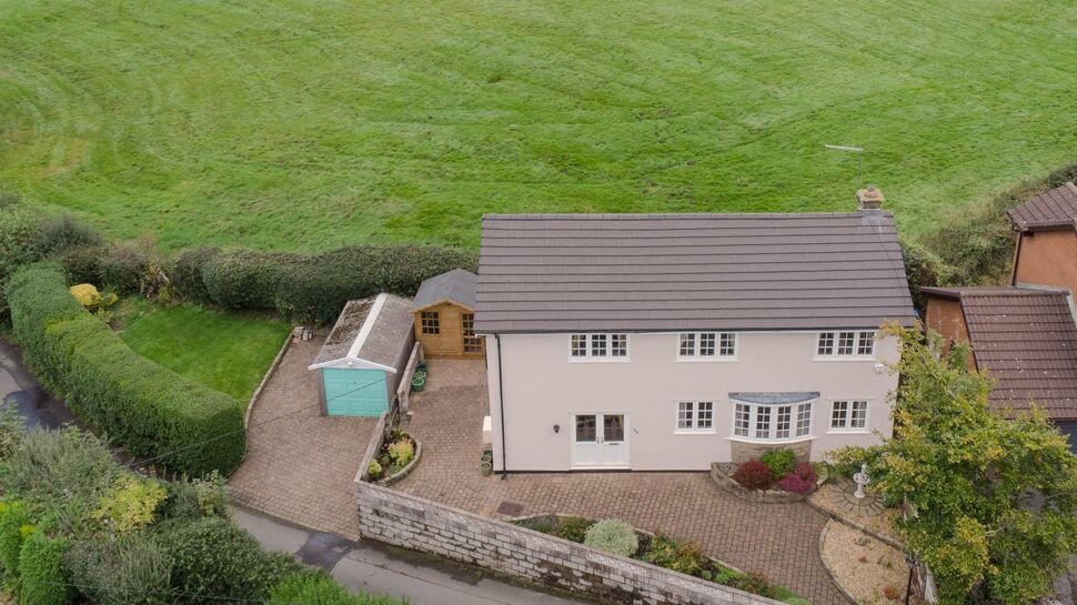 Main image of 5 bedroom Detached House for sale, Wedgwood Lane, Gillow Heath, Staffordshire, ST8