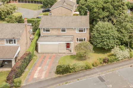 Daven Road, 4 bedroom Detached House for sale, £295,000