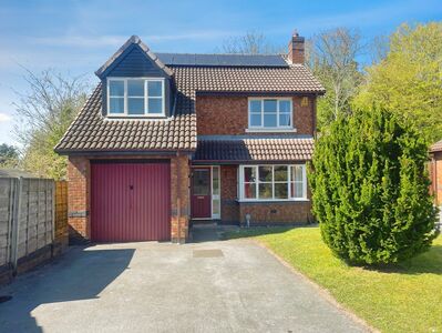 Ennerdale Drive, 4 bedroom Detached House to rent, £1,600 pcm