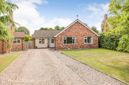 Linksway, 3 bedroom Detached Bungalow for sale, £400,000