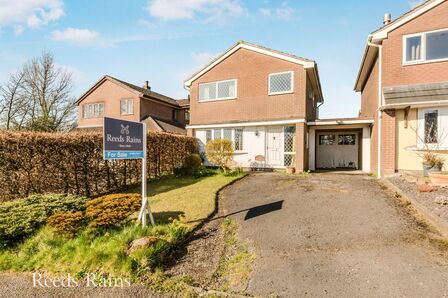 3 bedroom Link Detached House for sale