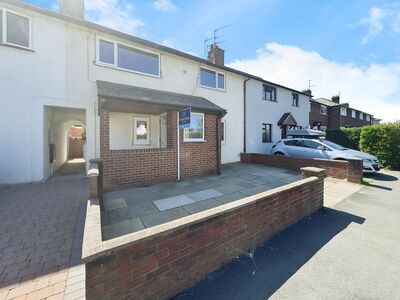 Crescent Road, 3 bedroom Mid Terrace House for sale, £179,950