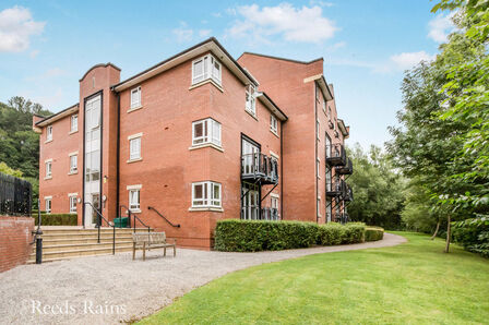 2 bedroom  Flat for sale