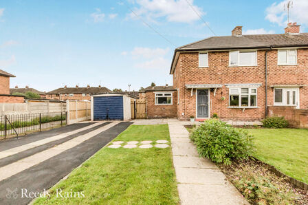 2 bedroom End Terrace House for sale