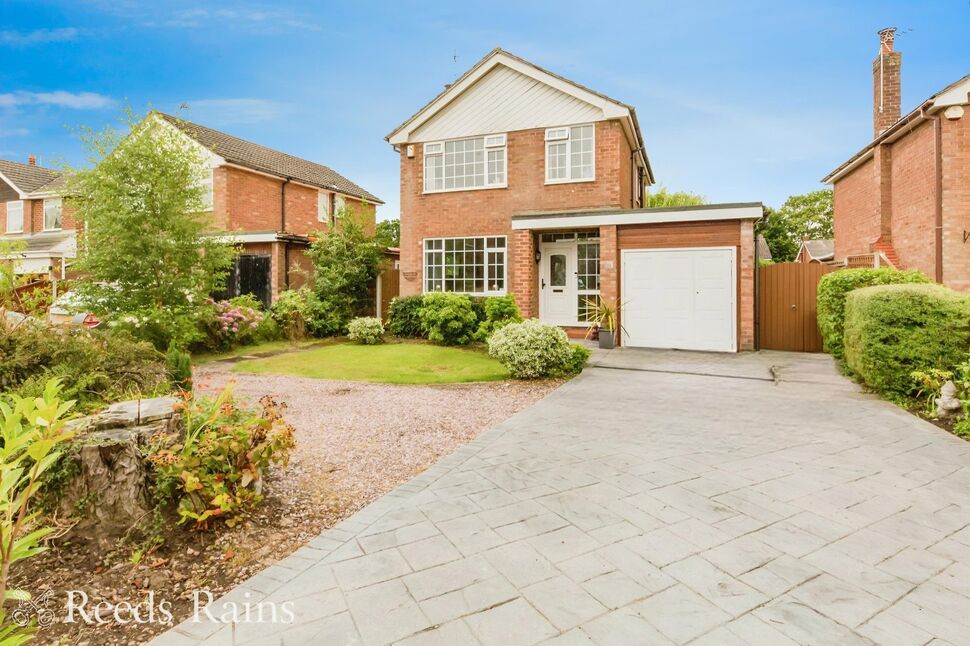 Main image of 3 bedroom Detached House for sale, Leamington Road, Congleton, Cheshire, CW12