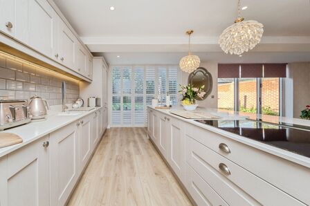 Crewe Road, 4 bedroom Detached House for sale, &pound;675,000