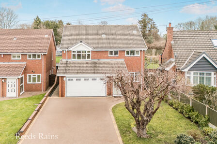 Howey Lane, 4 bedroom Detached House for sale, &pound;487,000