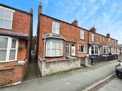 Webbs Lane, 3 bedroom End Terrace House for sale, &pound;160,000