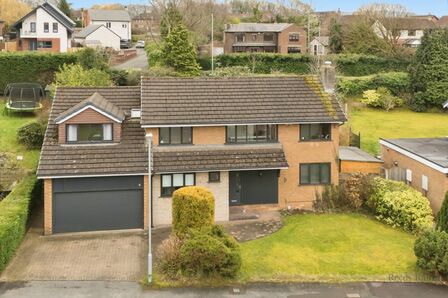 Berkshire Drive, 5 bedroom Detached House for sale, &pound;475,000