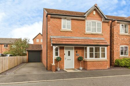 Humber Drive, 3 bedroom Detached House for sale, &pound;375,000