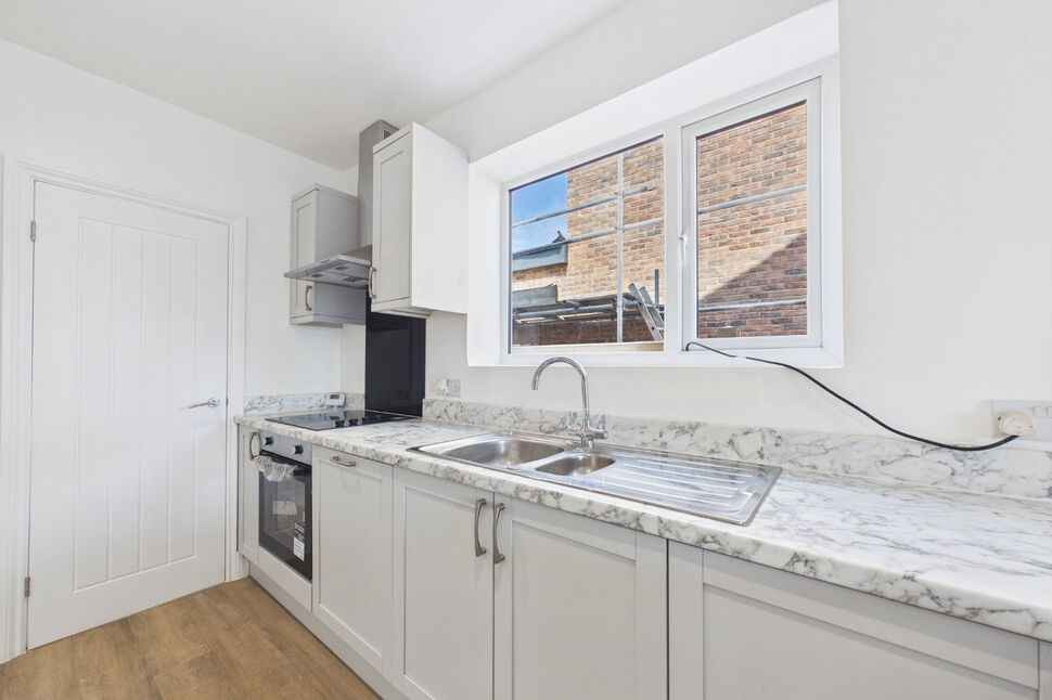 Kitchen / Living Area