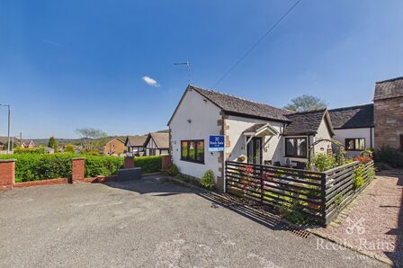 1 bedroom Semi Detached Bungalow for sale