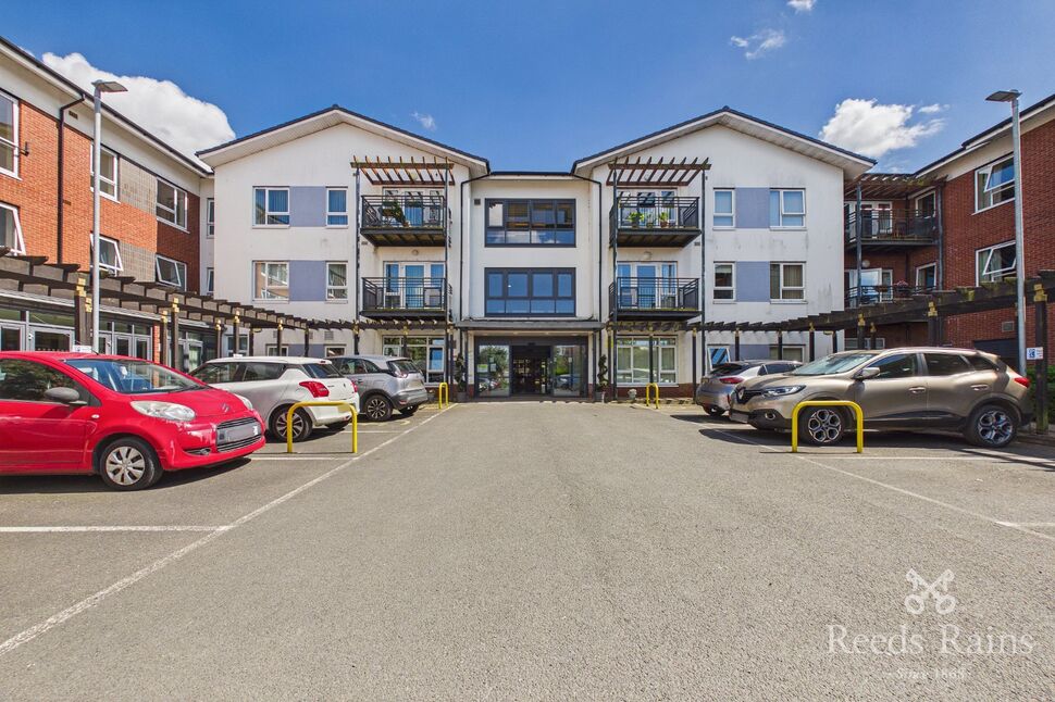 Main image of 2 bedroom Flat for sale, East Road, Middlewich, Cheshire, CW10