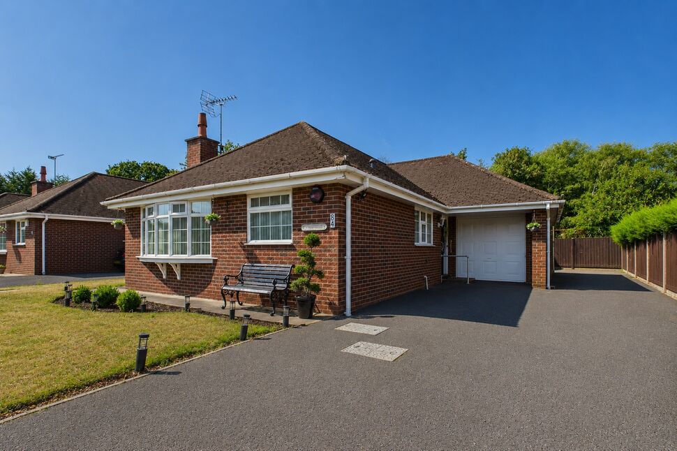 Main image of 2 bedroom Detached Bungalow for sale, Ravenscroft, Holmes Chapel, Cheshire, CW4