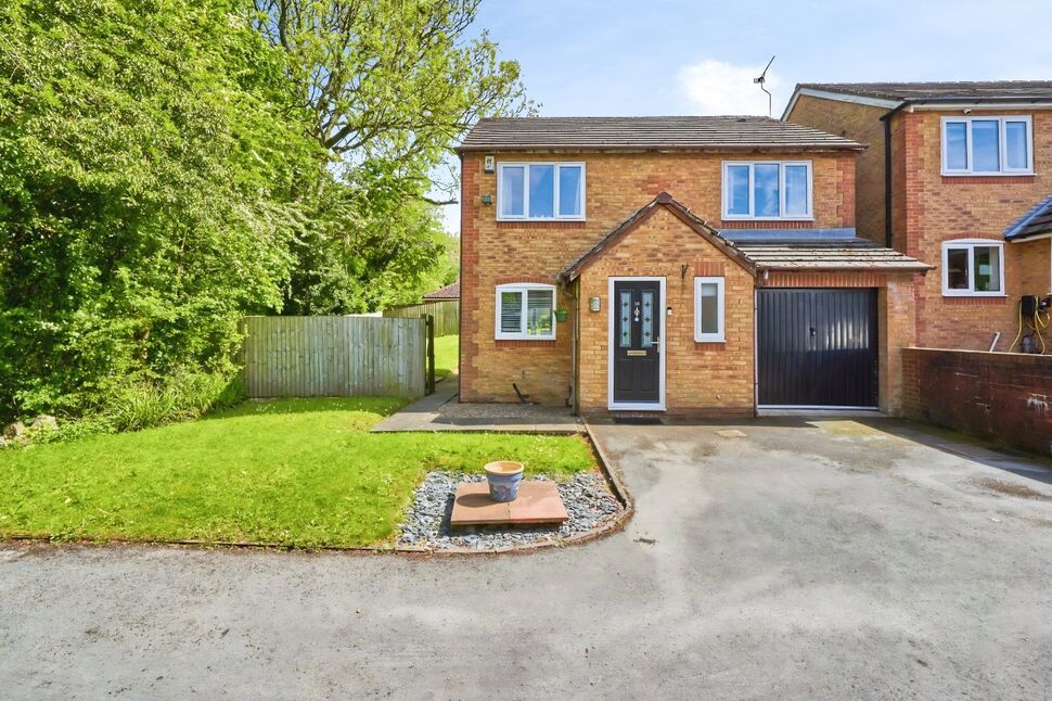 Main image of 4 bedroom Detached House for sale, Bluebell Close, Biddulph, Staffordshire, ST8