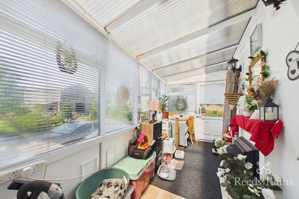 Vestibule / Conservatory
