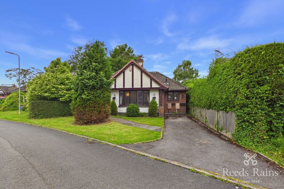 Main image of 3 bedroom Detached Bungalow for sale, Russell Close, Congleton, Cheshire, CW12
