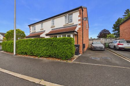 Severn Way, 3 bedroom Semi Detached House for sale, &pound;285,000