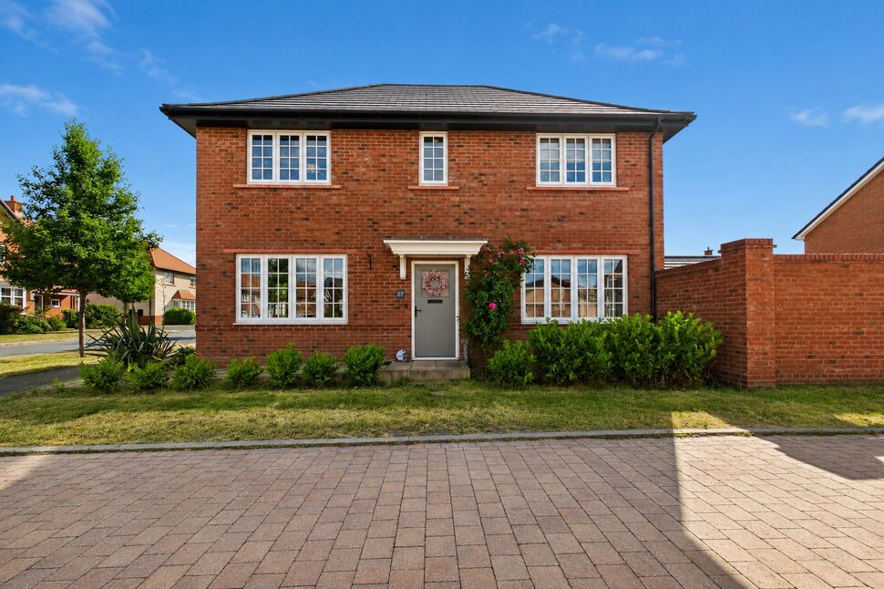 Main image of 4 bedroom Detached House for sale, Bluebell Road, Holmes Chapel, Cheshire, CW4