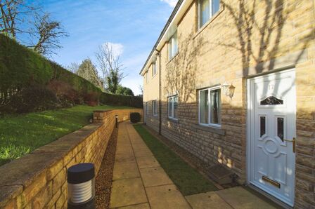2 bedroom  Flat to rent