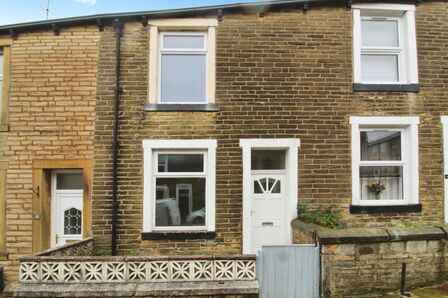 Oxford Street, 2 bedroom Mid Terrace House to rent, £695 pcm