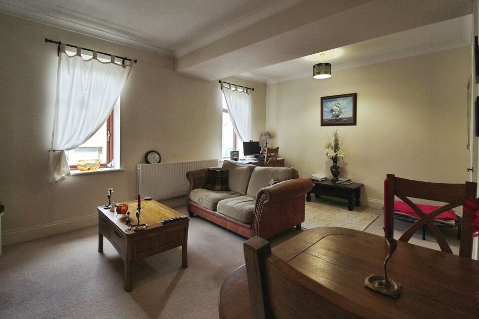 Lounge / Dining Room