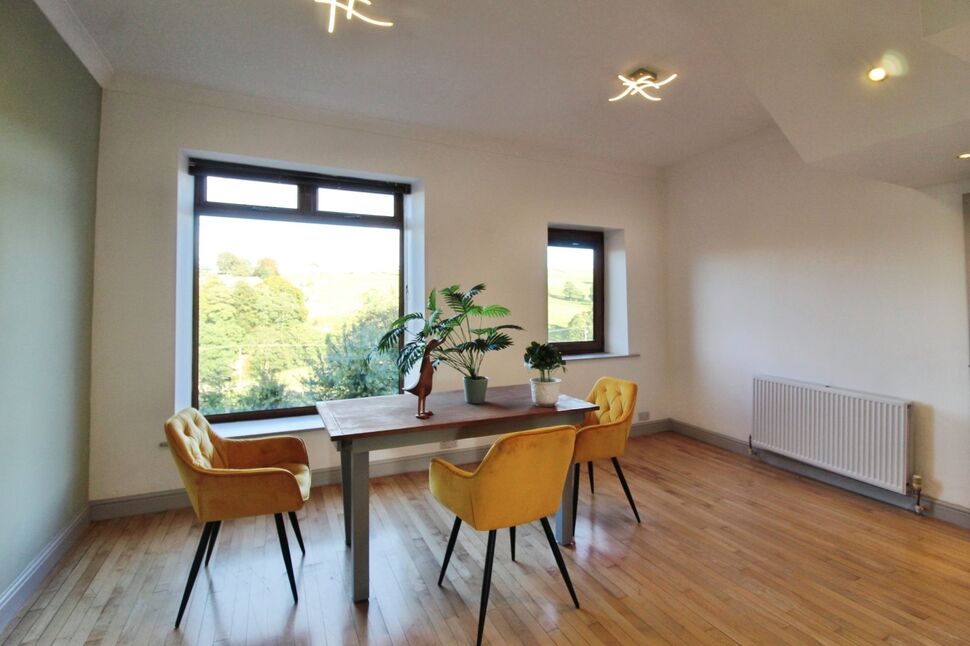 Sitting / Dining Room