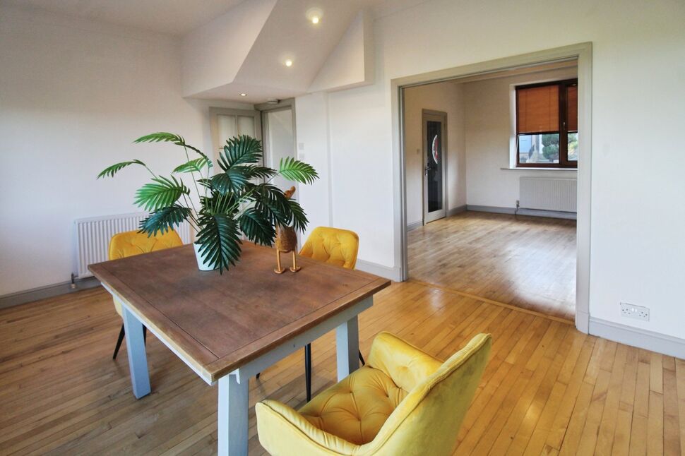 Sitting / Dining Room