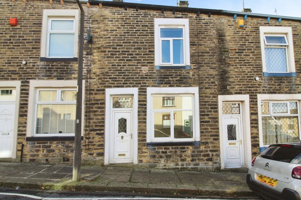 Main image of 2 bedroom Mid Terrace House to rent, Sefton Street, Colne, Lancashire, BB8