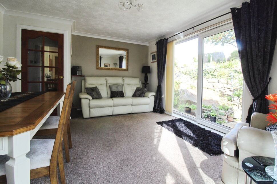 Sitting / Dining Room
