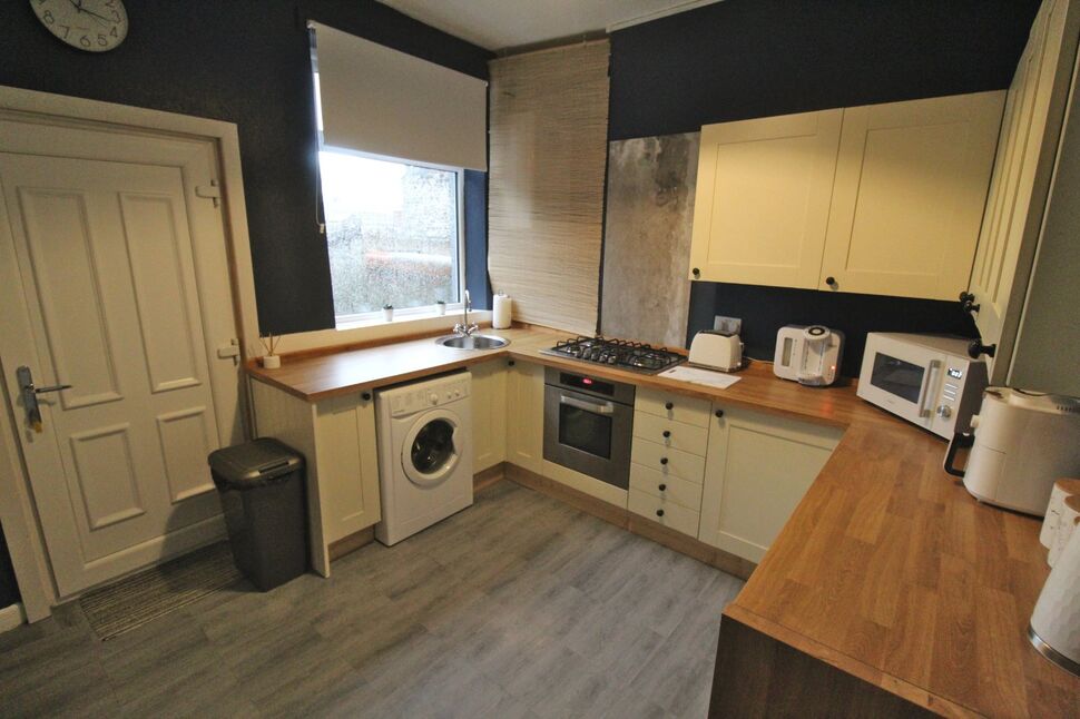 2 bedroom Mid Terrace House for sale, Hargreaves Street, Colne, BB8 £