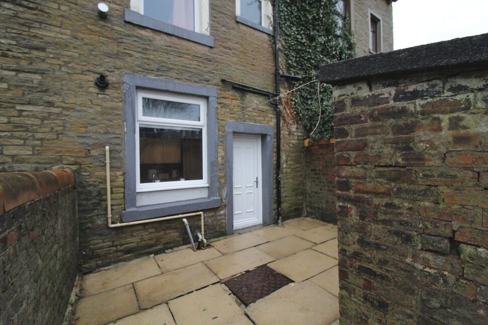 2 bedroom Mid Terrace House for sale, Hargreaves Street, Colne, BB8 £