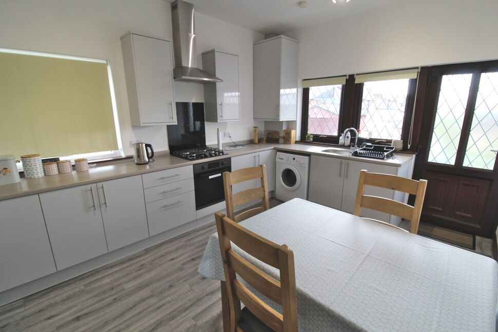 2 bedroom End Terrace House for sale, Keighley Road, Colne, BB8 £149,950