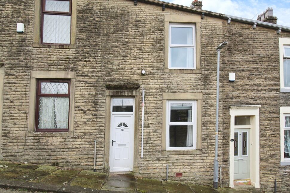 Main image of 2 bedroom Mid Terrace House to rent, Hargreaves Street, Colne, Lancashire, BB8