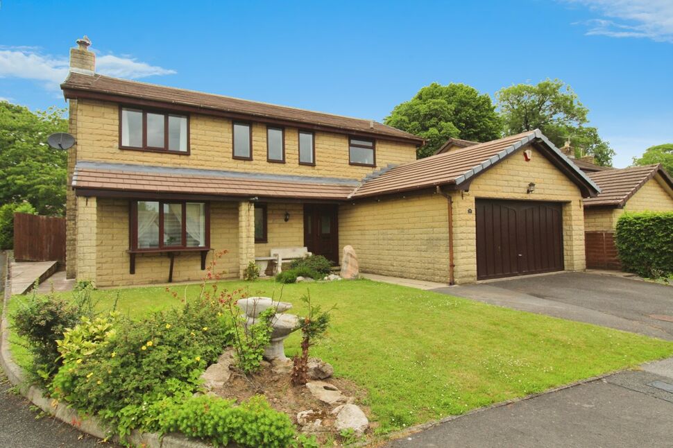 Main image of 4 bedroom Detached House for sale, Applegarth, Barrowford, Lancashire, BB9