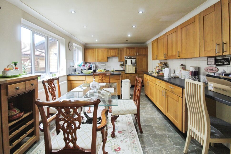 Kitchen / Diner