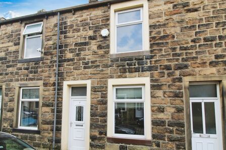 Lime Street, 2 bedroom Mid Terrace House for sale, £105,000