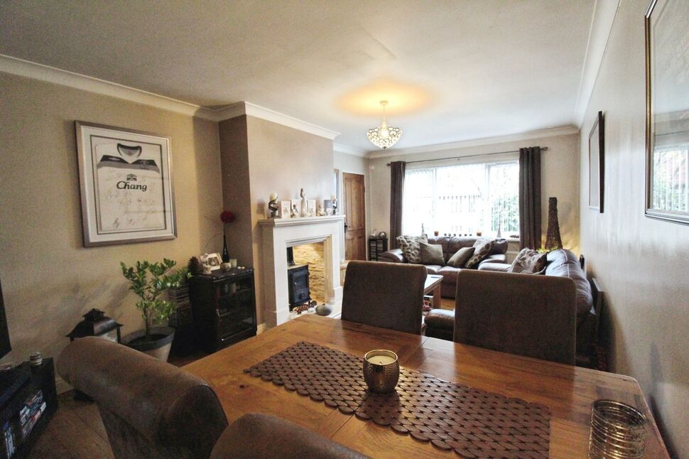 Lounge / Dining Room