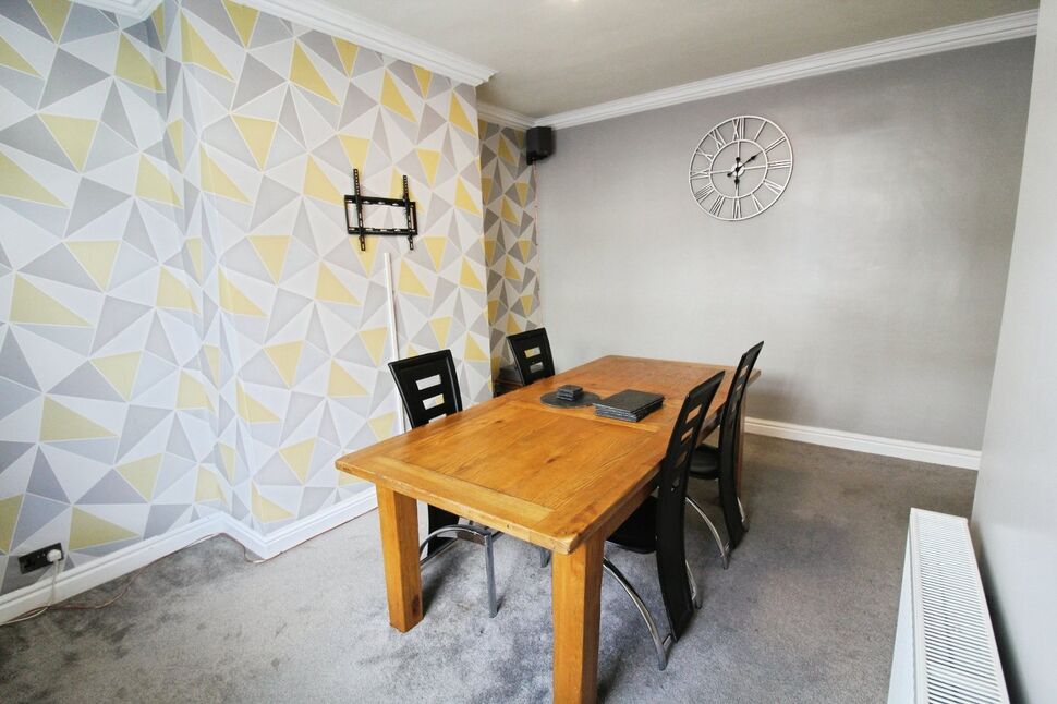 Sitting / Dining Room
