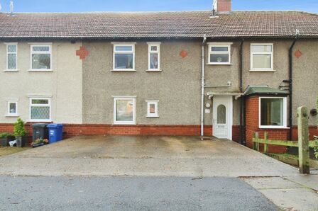 3 bedroom Mid Terrace House for sale