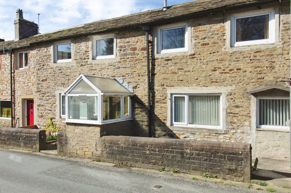 Main image of 4 bedroom Mid Terrace House for sale, Skipton Old Road, Foulridge, Lancashire, BB8