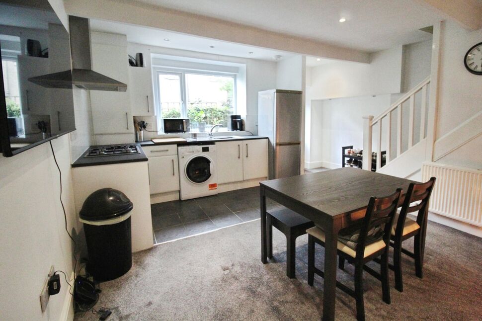 Lounge / Kitchen