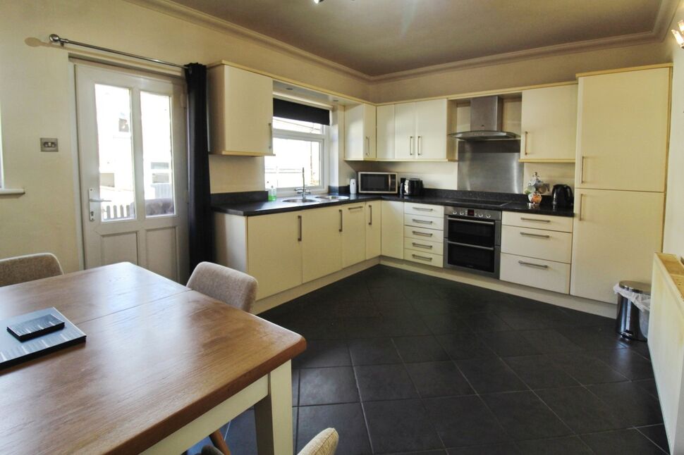 Kitchen / Diner