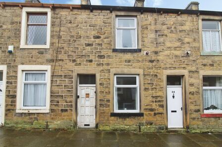 2 bedroom Mid Terrace House for sale