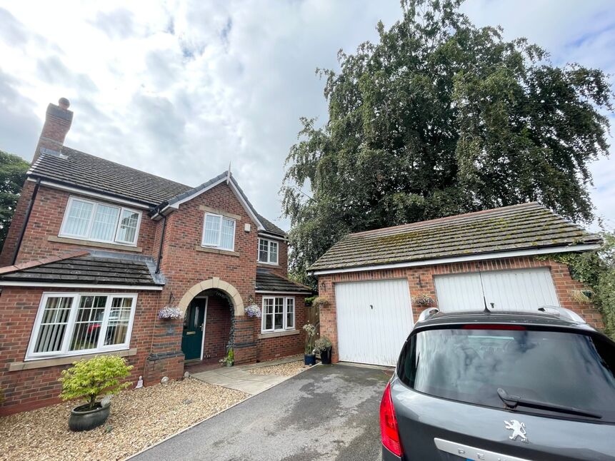 4 bedroom Detached House for sale, Bainbridge Close, Consett, DH8 £