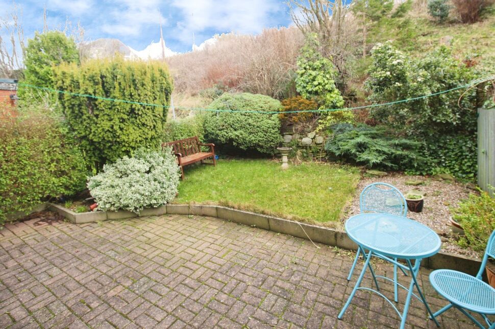 2 bedroom Semi Detached House for sale, Aynsley Terrace, Consett, DH8