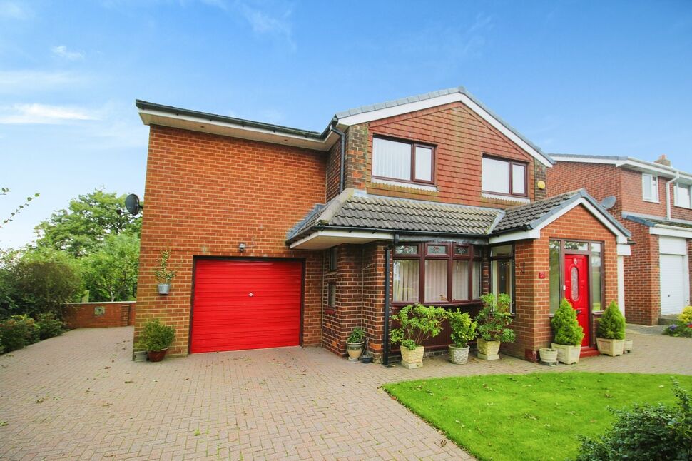 3 bedroom Detached House for sale, College View, Consett, DH8 £225,000