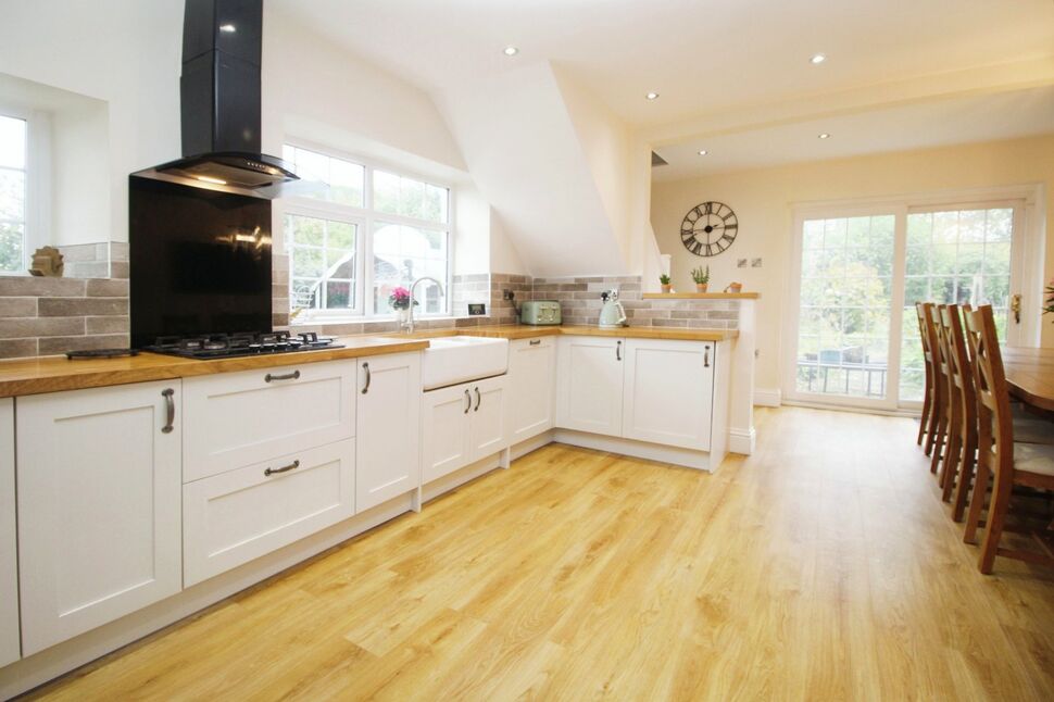 5 bedroom Semi Detached House for sale, Benfieldside Road, Consett, DH8